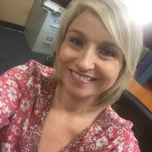 Meet your Posher, Angie